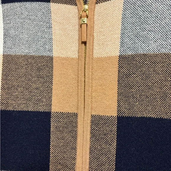 NWT! TAHARI Navy and Tan Plaid Sweater Poncho, S/M - Picture 5 of 8